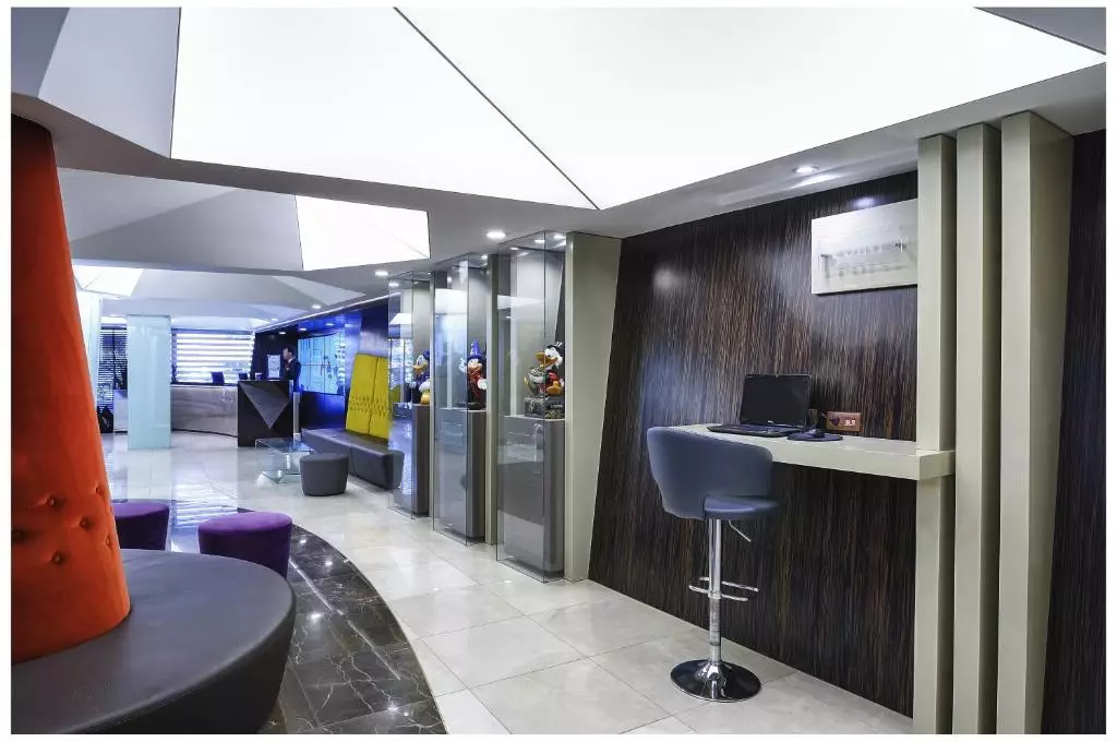 لابی CARTOON TAKSIM